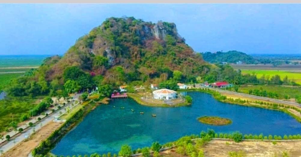 Hà Tiên đẩy mạnh chuyển đổi số, từng bước ổn định bộ máy sau sắp xếp