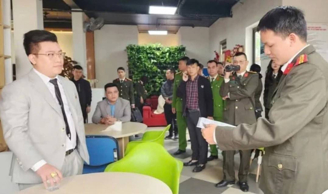 "Triệu Nụ Cười" và cú méo mặt vì sập bẫy "nguồn tiền di sản"