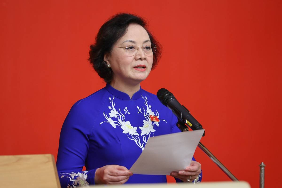 Phó Thủ tướng Chính phủ Phạm Thị Thanh Trà thay mặt Chính phủ ký ban hành Nghị quyết số 275/NQ-CP ngày 17/9/2026 về dự án Luật sửa đổi, bổ sung một số điều của Luật An toàn, vệ sinh lao động.
