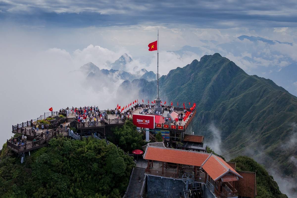 Khu du lịch Sun World Fansipan Legend tại Sa Pa (Lào Cai)-một trong những điểm đến hấp dẫn du khách trong nước và quốc tế.