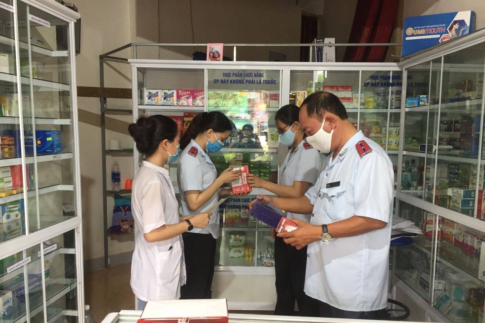 Hà Tĩnh tăng cường kiểm tra cơ sở y, dược và kinh doanh mỹ phẩm