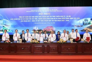 TP. Hồ Chí Minh kết nối các tỉnh phía Nam: Chuyển từ liên kết địa phương sang không gian phát triển