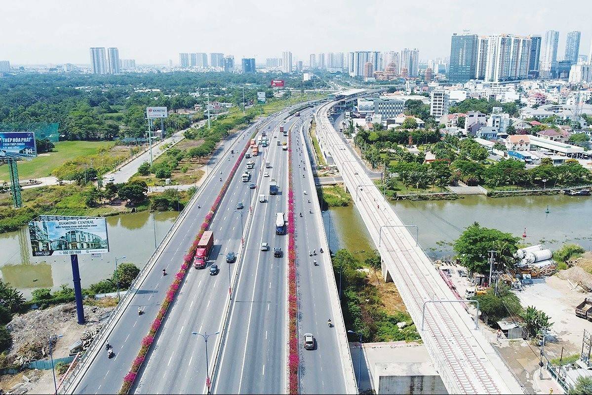 TP. Hồ Chí Minh thúc tiến độ giải ngân, 71 phường, xã phải tăng tốc
