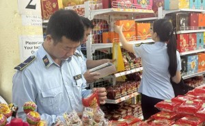 Điện Biên kiểm soát thị trường hàng hóa dịp Tết Trung thu