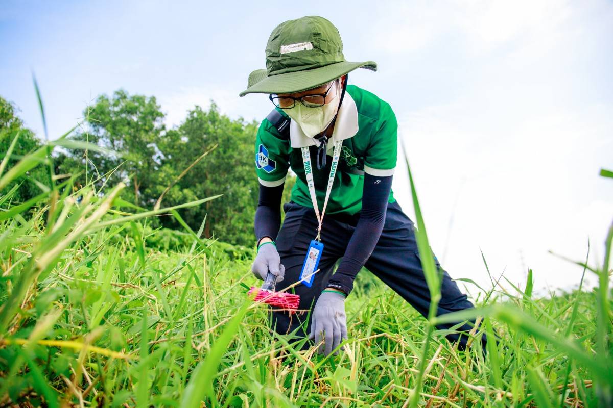 hơn 150 tình nguyện viên đã ra quân tại phường Linh Xuân, TP. Hồ Chí Minh, thu gom gần 700 kg rác thải