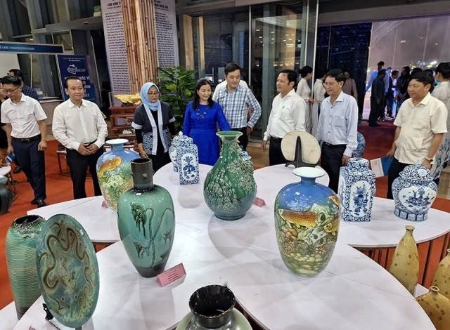 Hanoi Giftshow 2026 được tổ chức nhằm tạo cầu nối giúp cho các doanh nghiệp, cơ sở sản xuất thủ công mỹ nghệ Hà Nội và cả nước gặp gỡ, giao dịch, kết nối kinh doanh, cũng như đàm phán ký kết hợp đồng với các nhà nhập khẩu, khách thương mại, qua đó góp phần đẩy mạnh tiêu thụ và xuất khẩu sản phẩm thủ công mỹ nghệ. 