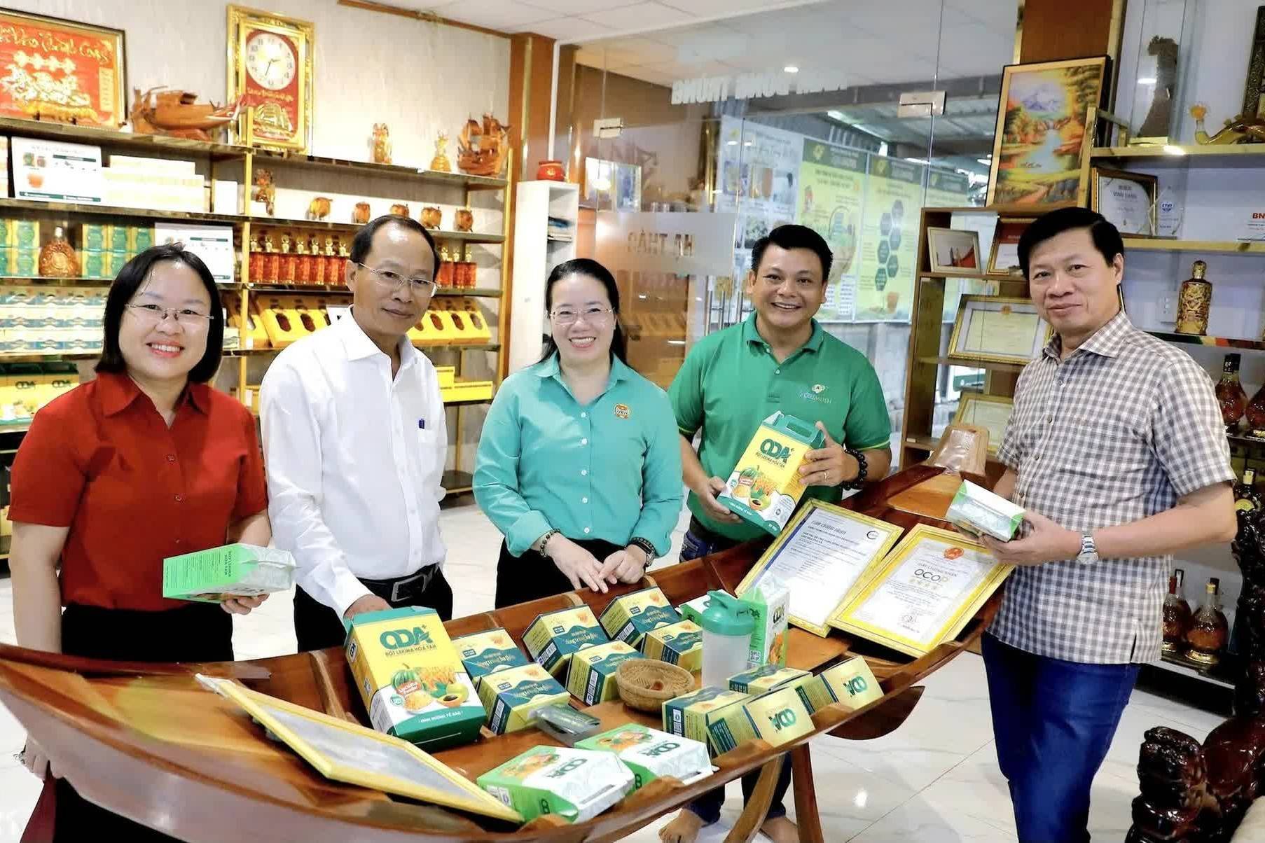 Hà Nội nâng kỹ năng, mở rộng liên kết sản xuất cho nông dân