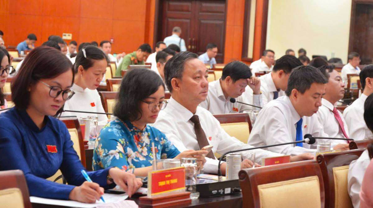 Các  đại  biểu  tham  dự  Kỳ  họp. Ảnhh- Bích  Liên