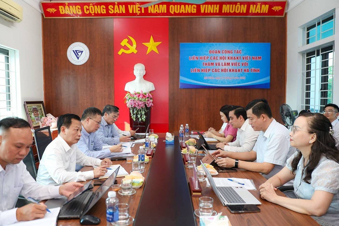 Hà Tĩnh phát huy nguồn lực trí thức, đưa khoa học vào các bài toán phát triển
