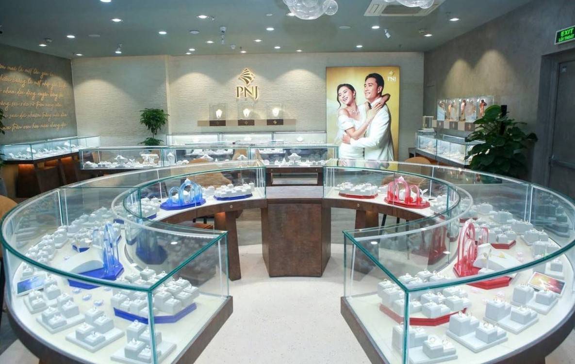Tỷ lệ sở hữu PNJ của gia đình Chủ tịch PNJ giảm mạnh