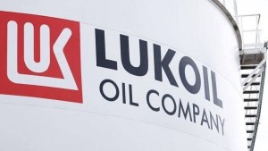 Liên minh quyền lực Mỹ - vùng Vịnh nhòm ngó khối tài sản 20 tỷ USD của Lukoil