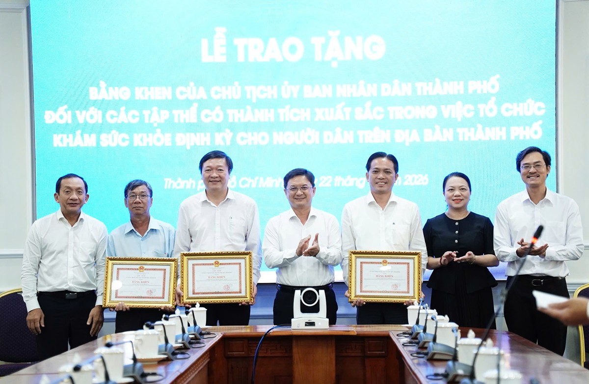 TP.Hồ Chí Minh: Khen thưởng 3 địa phương có thành tích trong chương trình khám sức khỏe toàn dân