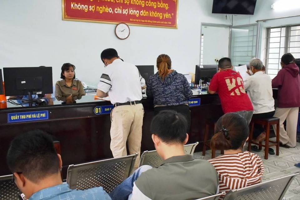 TP. Hồ Chí Minh: phường Hiệp Bình bố trí điểm hỗ trợ kê khai, nộp thuế sử dụng đất phi nông nghiệp