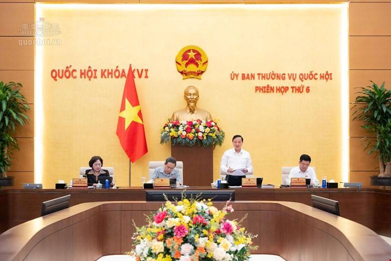 Phó Chủ tịch Quốc hội Nguyễn Khắc Định điều hành phiên họp - (Ảnh: https://quochoi.vn).