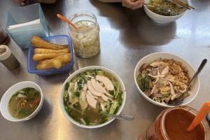Top 5 quán phở gà Michelin ở Hà Nội ngon nổi tiếng