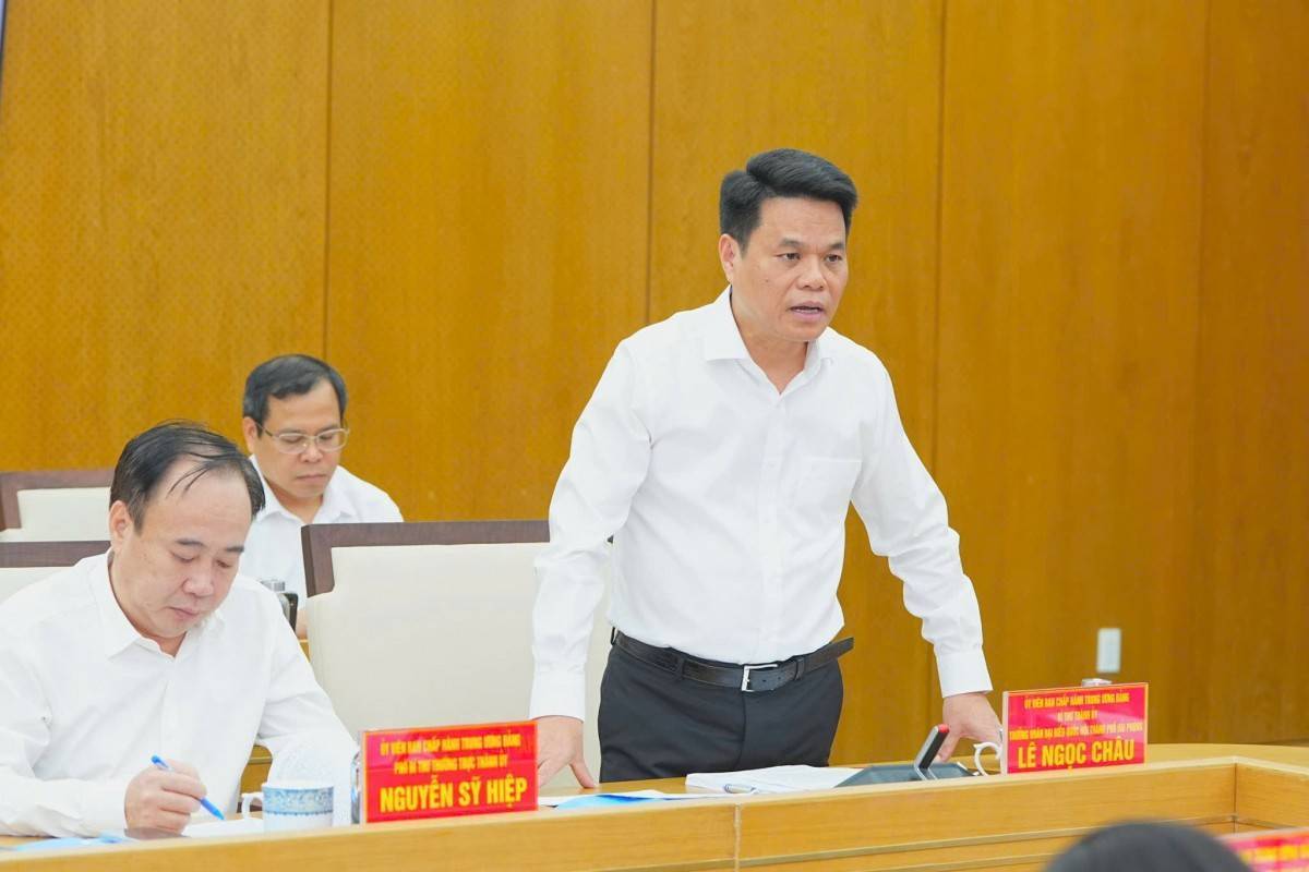Đồng chí Bí thư Thành ủy Lê Ngọc Châu phát biểu tại Hội nghị.