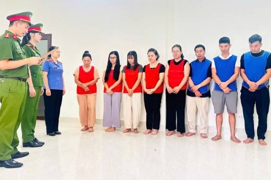 Gần 20 triệu sản phẩm mỹ phẩm giả bị thu giữ trong một đường dây