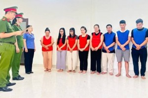 Gần 20 triệu sản phẩm mỹ phẩm giả bị thu giữ trong một đường dây