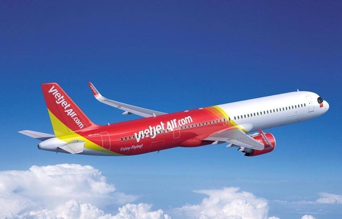 Vietjet đưa Starlink lên 120 máy bay, wi-fi trên trời bước vào cuộc đua mới