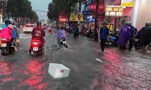 Mưa lớn ở Đồng Nai: Rủi ro thiên tai bắt đầu chạm vào tài sản sản xuất