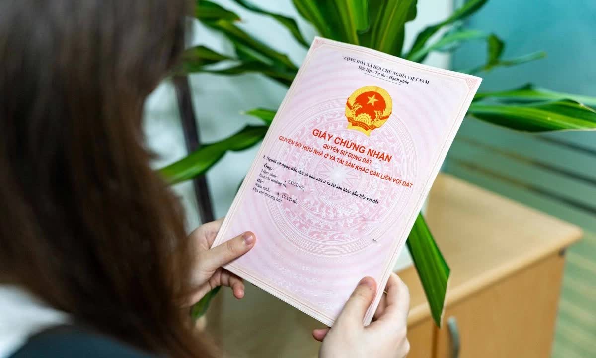 Hà Nội thí điểm “Sổ đỏ trao tay”, giảm khâu trung gian cho người dân