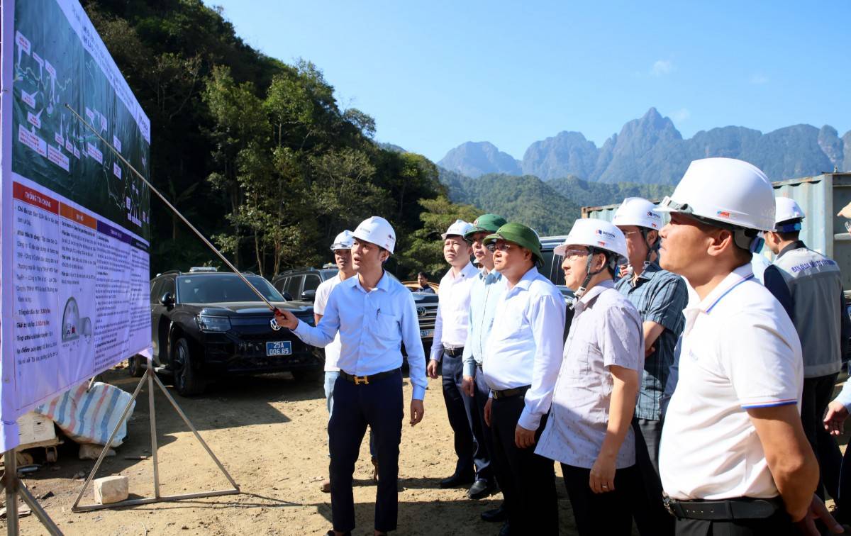 Lai Châu dồn lực tháo gỡ điểm nghẽn, tăng tốc hầm đường bộ Hoàng Liên