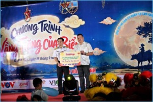 Tạp chí Doanh nghiệp và Hội nhập tham gia “Vầng trăng của biển”, mang Trung thu ấm áp đến con em người lính Hải quân