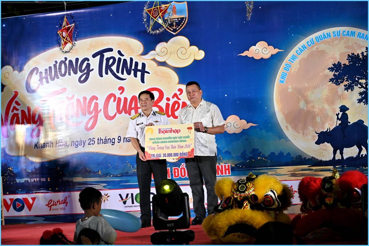 Tạp chí Doanh nghiệp và Hội nhập tham gia “Vầng trăng của biển”, mang Trung thu ấm áp đến con em người lính Hải quân