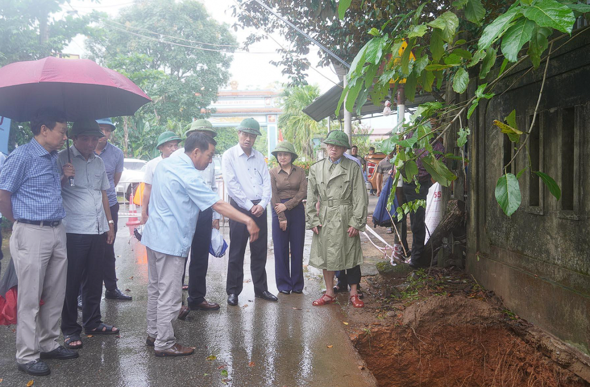 Quảng Trị khẩn trương triển khai giải pháp xử lý các hố sụt lún, bảo đảm an toàn cho người dân