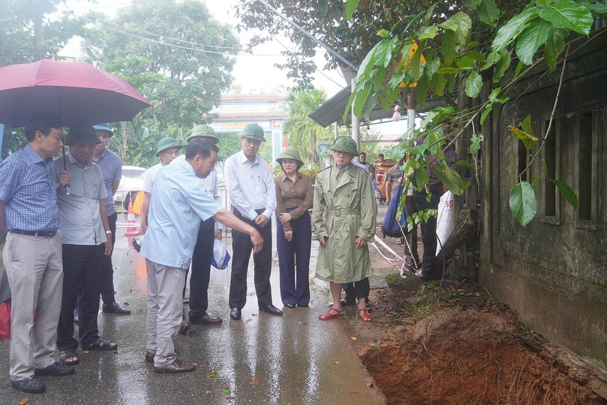 Quảng Trị khẩn trương triển khai giải pháp xử lý các hố sụt lún, bảo đảm an toàn cho người dân