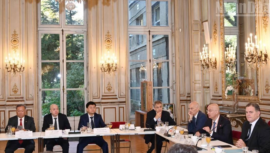 Việc doanh nghiệp cùng ngồi vào bàn với cơ quan quản lý cho thấy hướng hợp tác đang được mở theo chiều sâu hơn. 