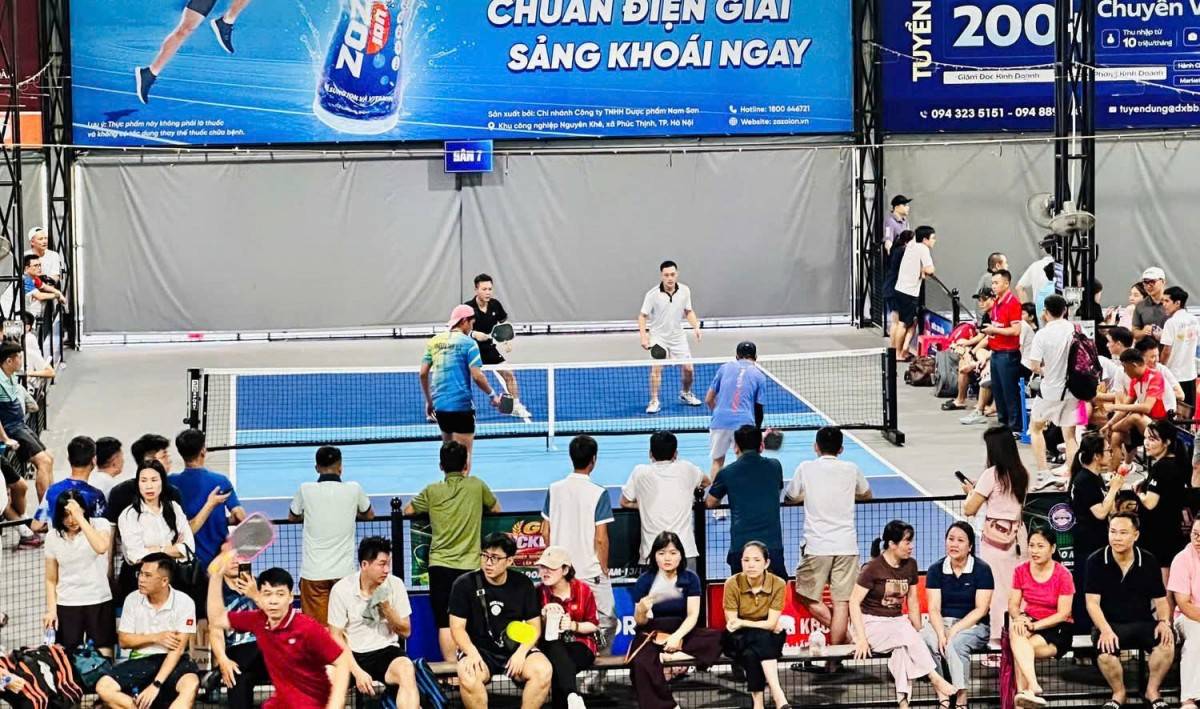 Những trận đấu đầu tiên sau lễ khai mạc