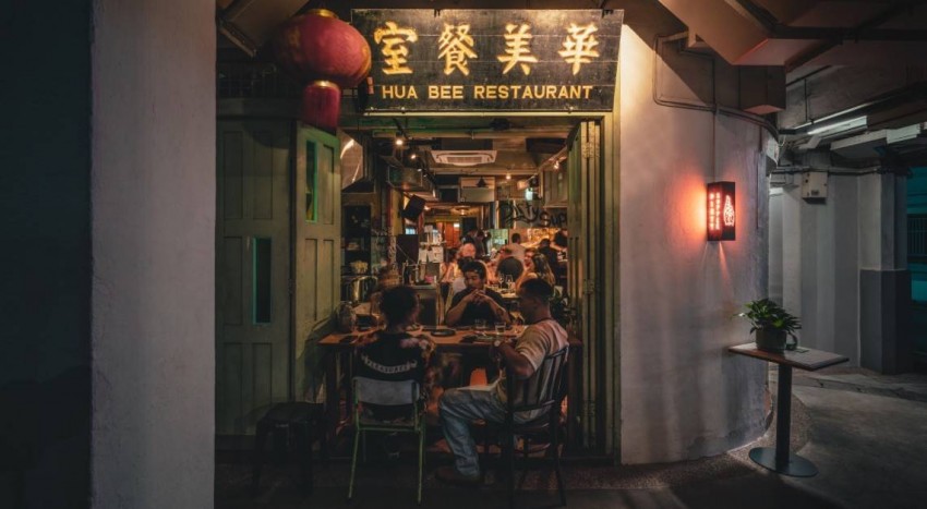 Mặt tiền của nhà hàng Dirty Supper do đầu bếp Australia Peter Smit làm chủ
