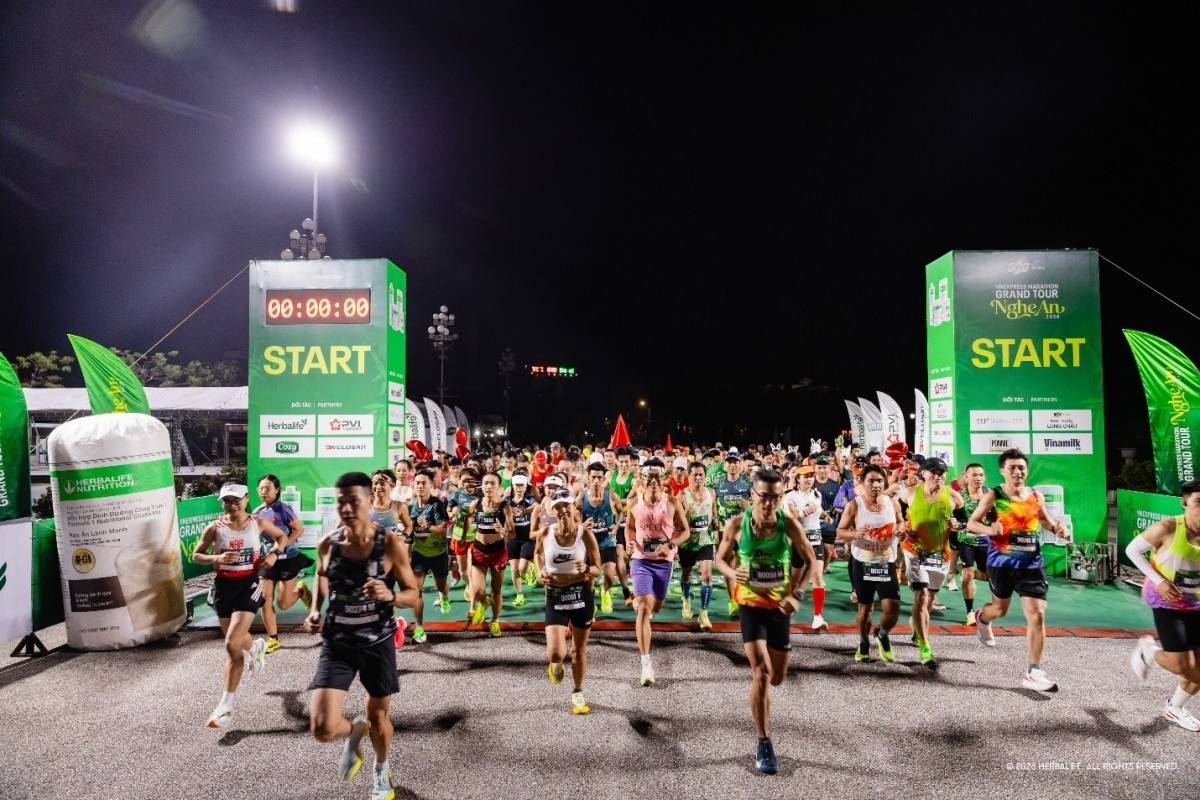 Hơn 7.000 người tham gia giải VnExpress Marathon Nghệ An 2026