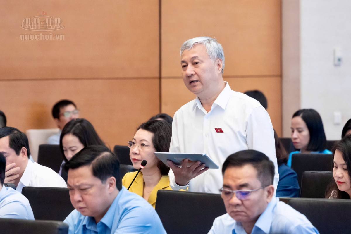 Đại biểu Trần Văn Lâm - Đoàn ĐBQH thành phố Bắc Ninh - Ảnh: 