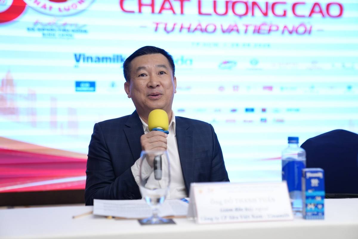 Hàng Việt trước cuộc dịch chuyển từ kệ hàng lên màn hình