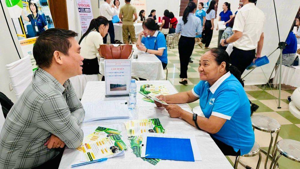 Hà Nội: Thị trường việc làm cuối năm tăng nhu cầu tuyển dụng