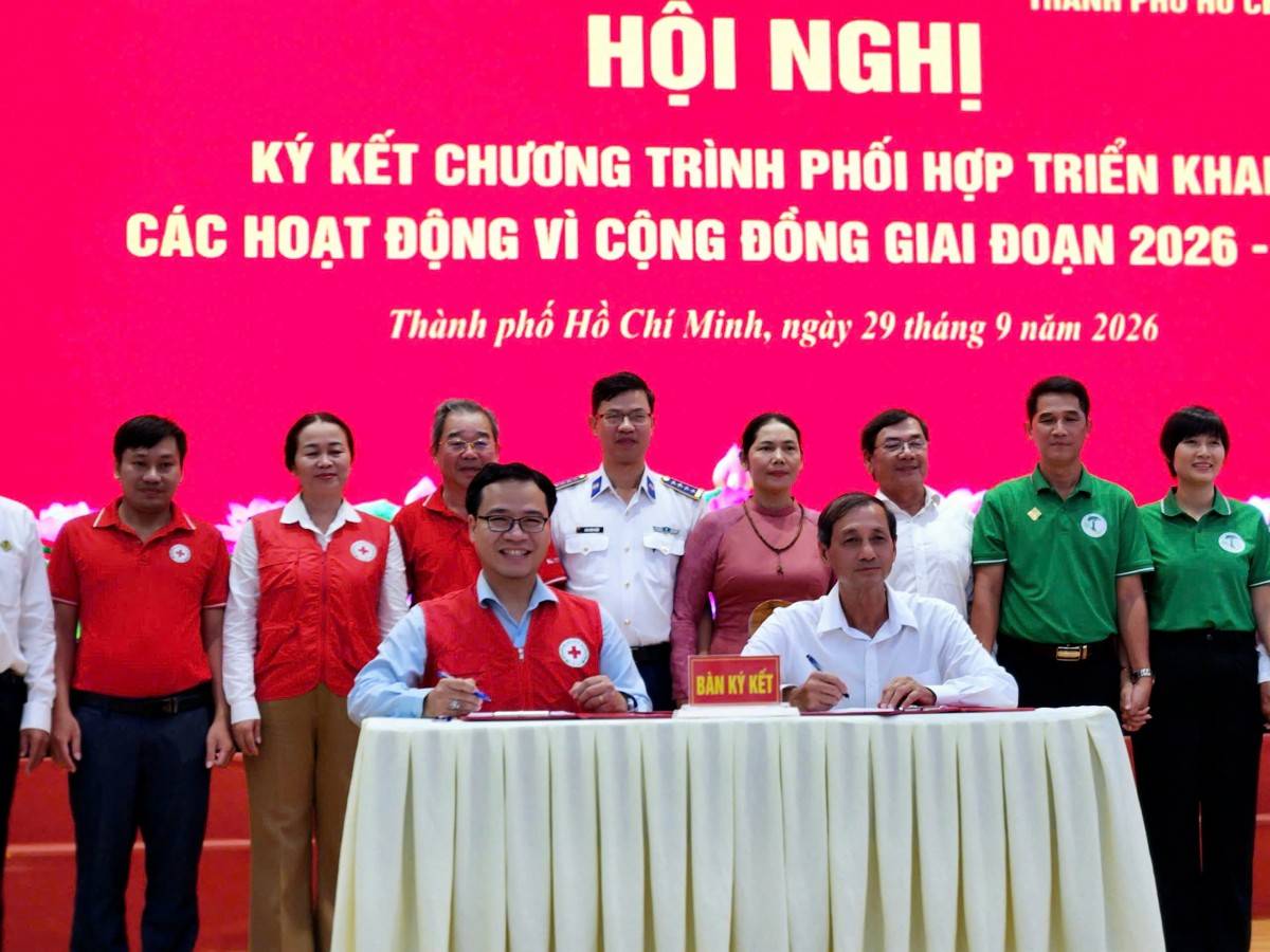 Hành trình xanh – kết nối biển đảo: Giữ biển sạch và chăm lo sinh kế ngư dân