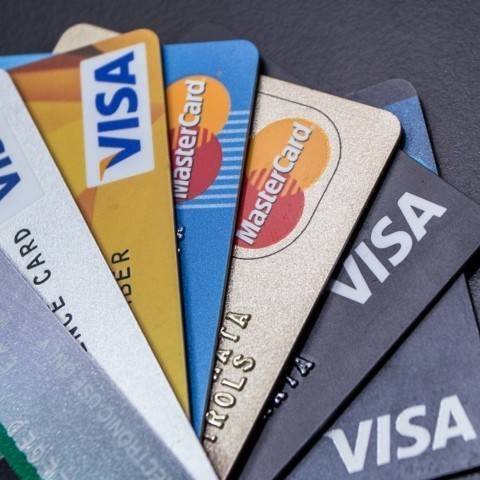 Australia cấm phụ phí thẻ: Chi phí sẽ dịch chuyển về đâu?