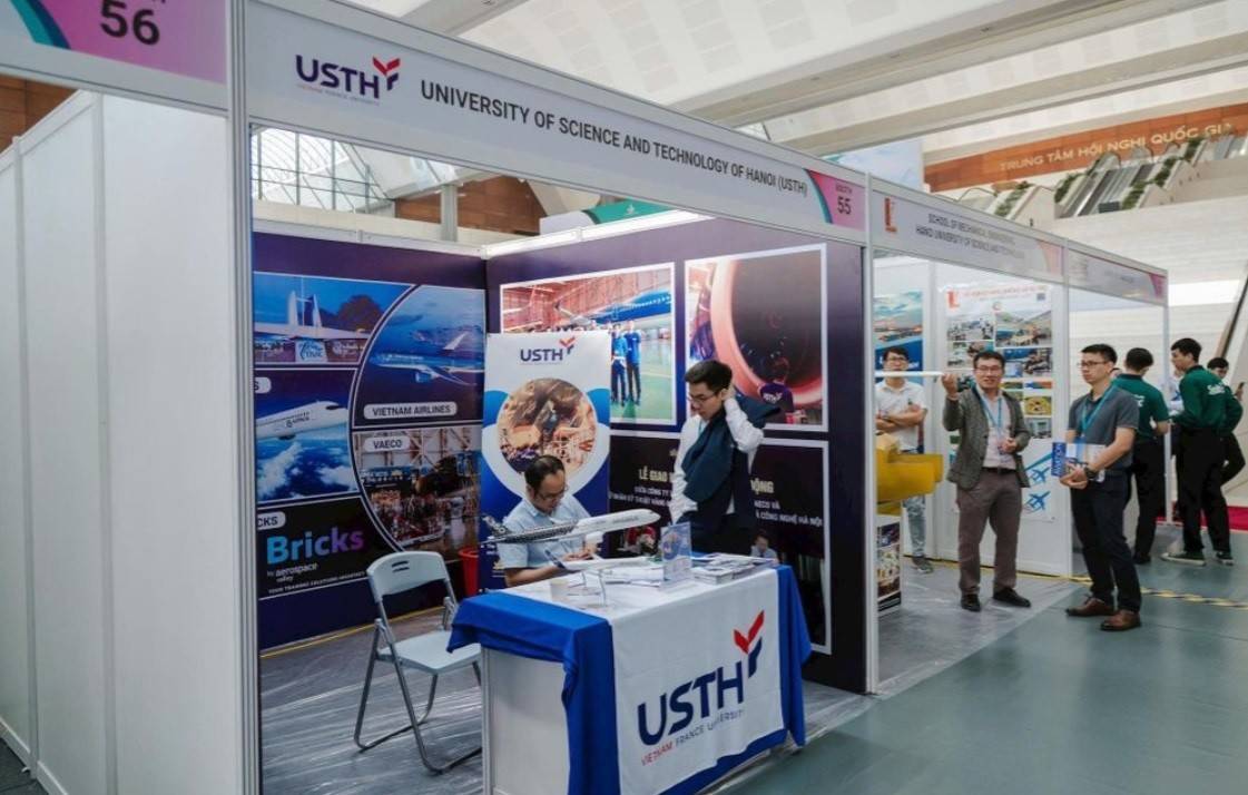Vietnam Aerospace Forum 2026 (VAF 2026) - Triển lãm và Diễn đàn Công nghiệp Hàng không Việt Nam - sẽ diễn ra từ ngày 04 đến 06/11/2026 tại Trung tâm Hội nghị Quốc gia (NCC), Hà Nội - Ảnh minh họa.
