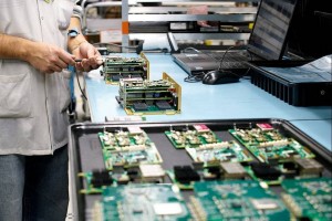 Sản xuất công nghiệp lập mức tăng 9 tháng cao nhất kể từ năm 2019
