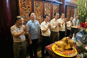 Doanh nhân 5 tỉnh hội tụ Đất Tổ, dâng hương tri ân các Vua Hùng