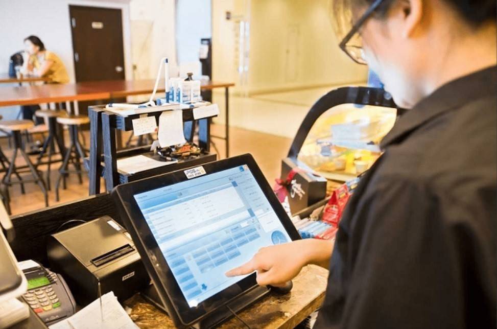 Thuế siết hóa đơn “ma” bằng dữ liệu và sinh trắc học