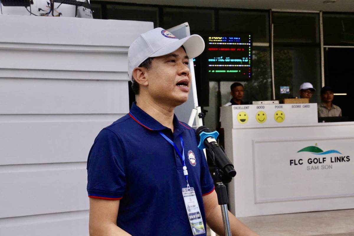 Ông Nguyễn Minh Hải, Phó Chủ tịch Hiệp hội Doanh nghiệp tỉnh, Trưởng Ban Tổ chức giải phát biểu khai mạc.