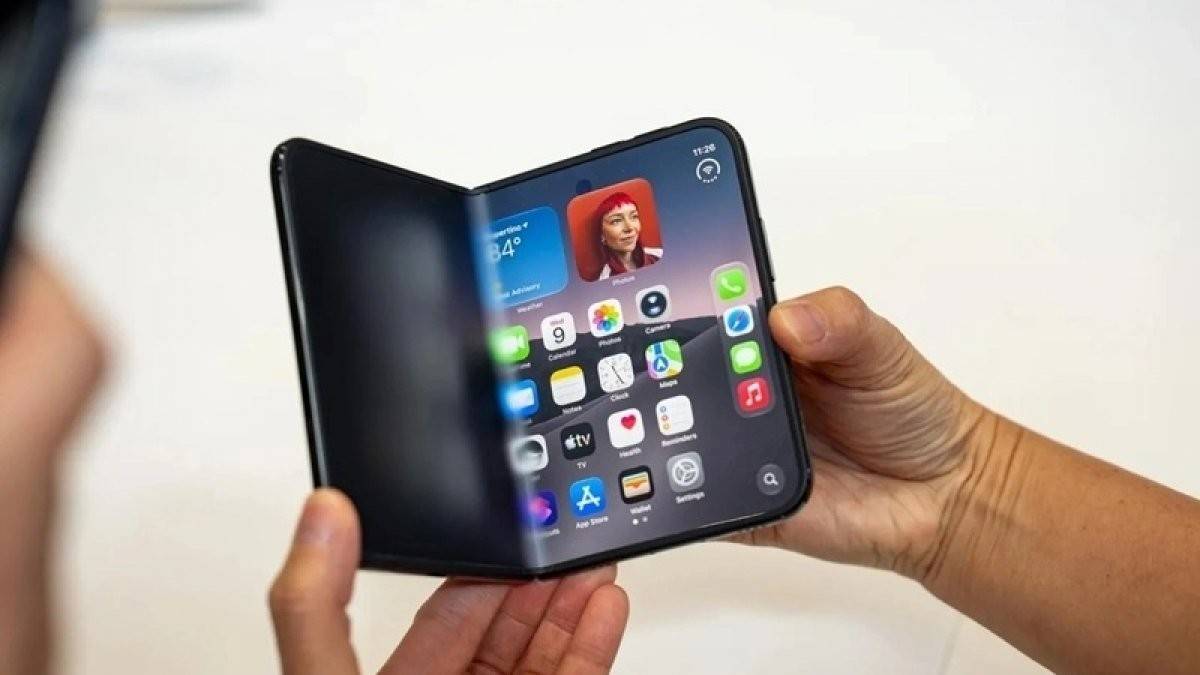 Màn hình gập iPhone Duo có thể thay lớp phủ, giá từ 19 USD
