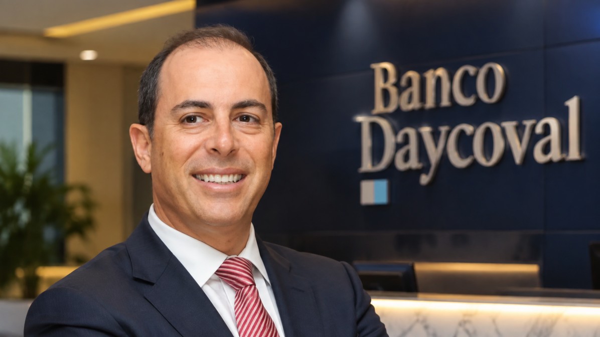 Chủ ngân hàng gia đình Carlos Moche Dayan lần đầu xuất hiện trong danh sách tỷ phú Brazil