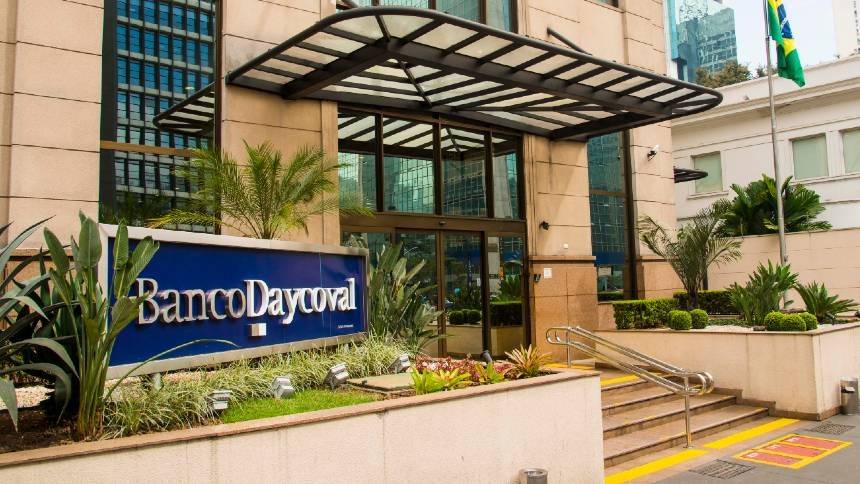 Trụ sở Banco Daycoval tại São Paulo: Banco Daycoval đặt trụ sở tại Avenida Paulista, một trong những trung tâm tài chính quan trọng của São Paulo