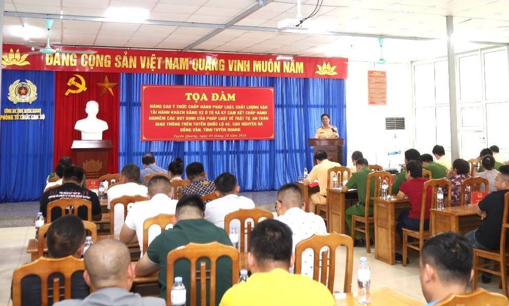 Tuyên Quang: Đưa trách nhiệm pháp lý vào từng chuyến xe vận tải hành khách trên Quốc lộ 4C