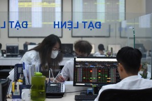Quản chặt hoạt động vay, cho vay chứng khoán từ tháng 11