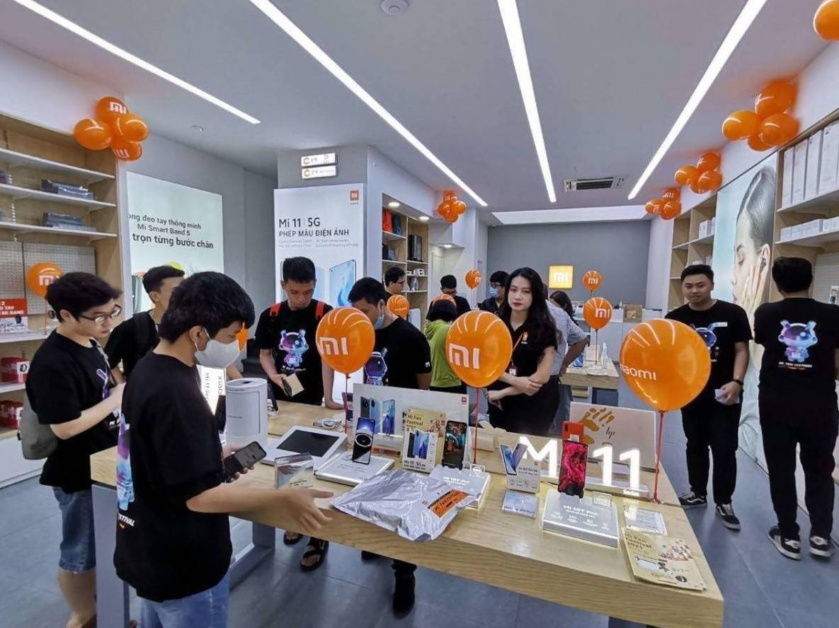 Digiworld kiếm bộn tiền nhờ phân phối sỉ hàng Apple và Xiaomi